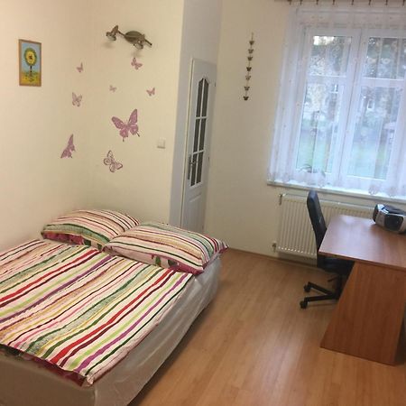 Apartman Oaza Dc เดชชิน ภายนอก รูปภาพ